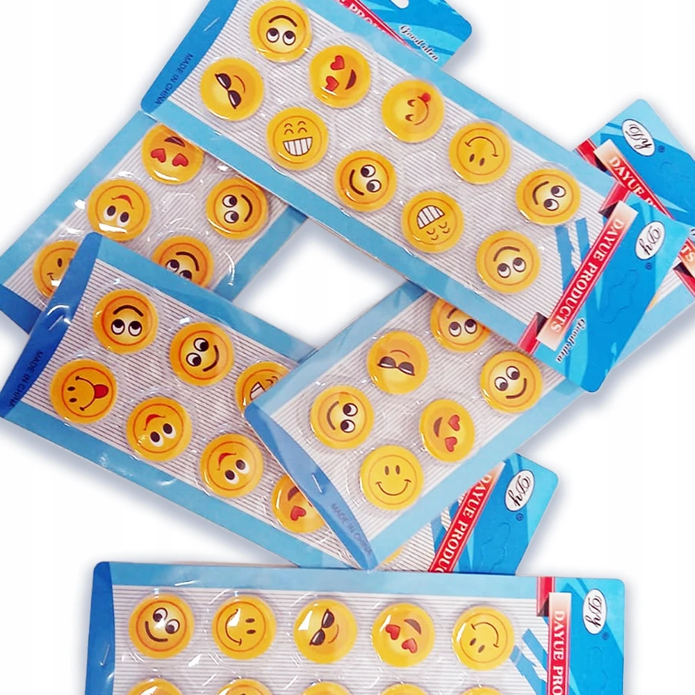 Bez Marki OZDOBNE MAGNESY NA LODÓWKE MAGNES EMOTKA DO TABLICY MAGNETYCZNEJ UŚMIECH 10