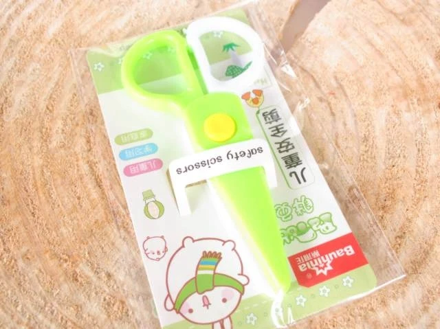 Bez Marki Plastikinės vaikiškos žirklės, 12 cm