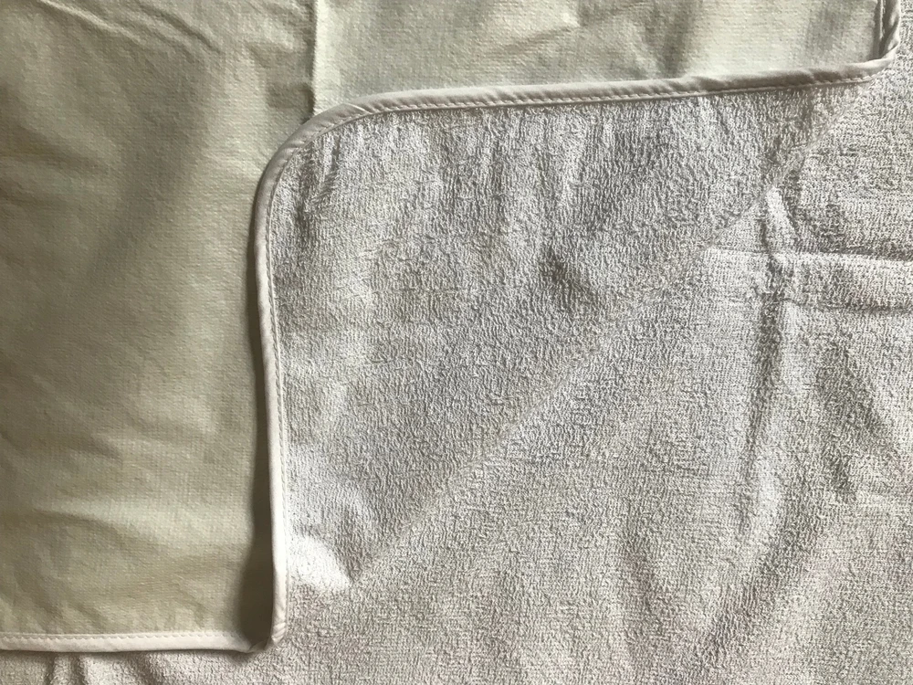 Bez Marki PODKŁAD NA Čiužinys DO ŁÓŻECZKA 60x120 cm WODOODPORNY OCHRANIACZ MATA TOPPER