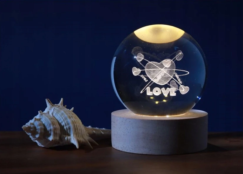 Bez Marki Prezent Szklana kula 6cm Lampka na biurko Z serduszkiem Podświetlenie LED