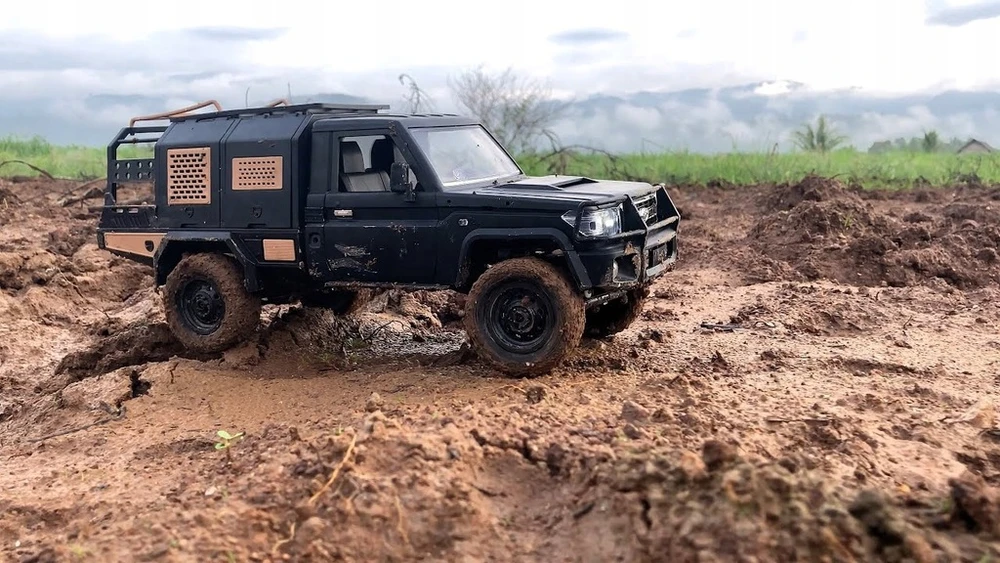 Bez Marki RC AUTOMOBILIS TOYOTA LAND CRUISER LC79 OFF-ROAD 4x4 Juodas RC CAR