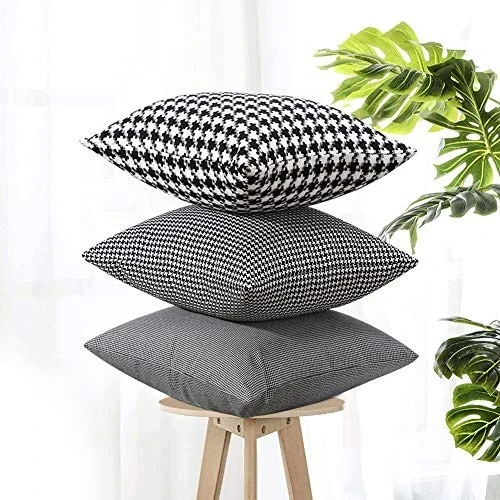Bez Marki Rinkinys 3 POSZEWEK NA PODUSZKI W STYLU VINTAGE 45 X 45 CM TRADYCYJNY WZÓR