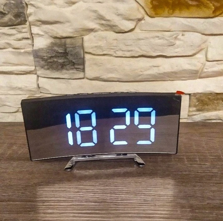 Bez Marki Skaitmeninis laikrodis LED ELEKTRONICZNY STOJĄCY