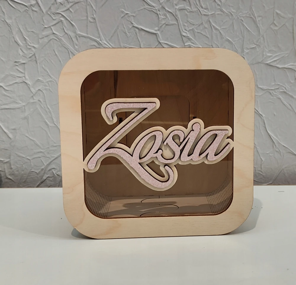 Bez Marki Skarbonka imię dziecka brokatowe róż mėlyna sklejka 15x15cm prezent