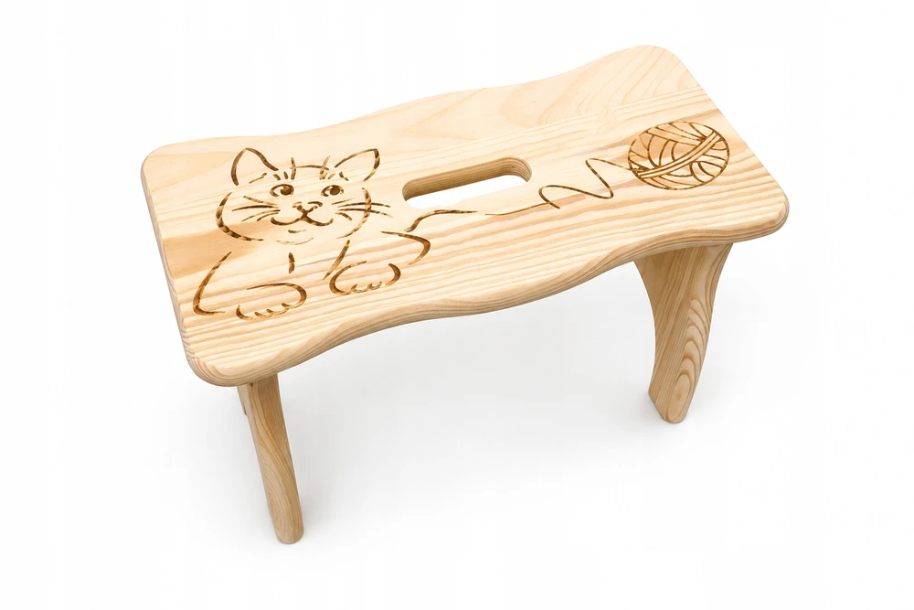 Bez Marki Stołek drewniany motyw grawer dziecięcy 40x20x20 cm, krzesełko dla dziecka