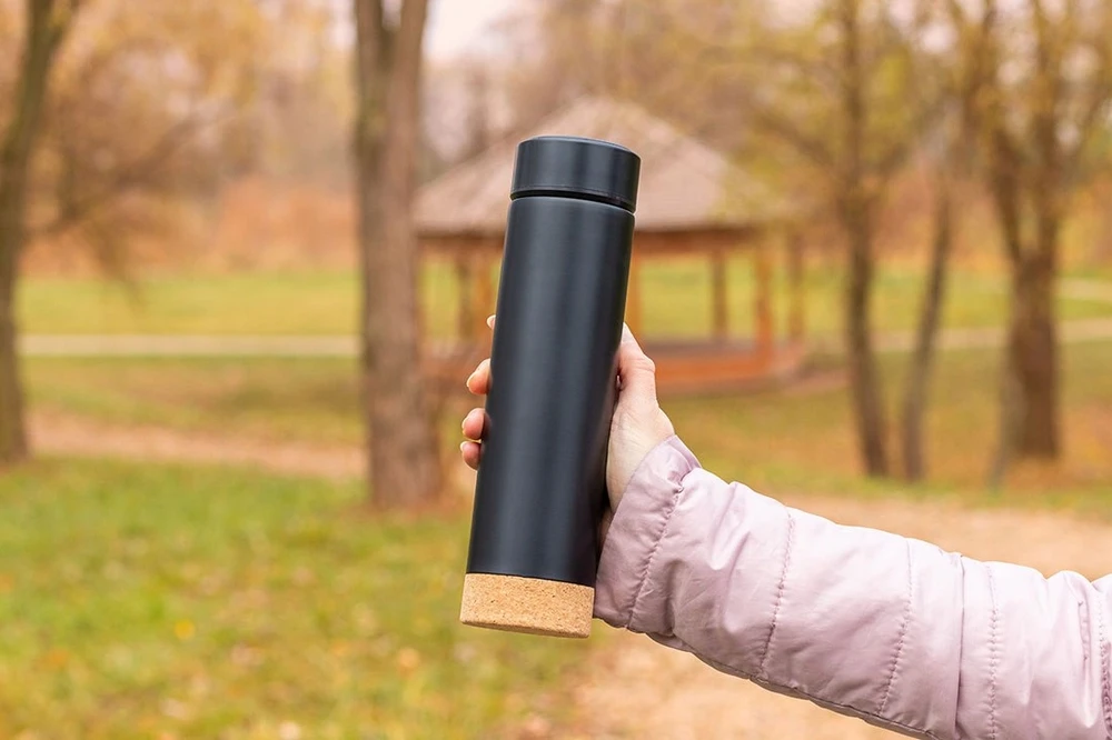 Bez Marki Termosas 450 ml, nerūdijančio plieno, su kamštienos dugnu