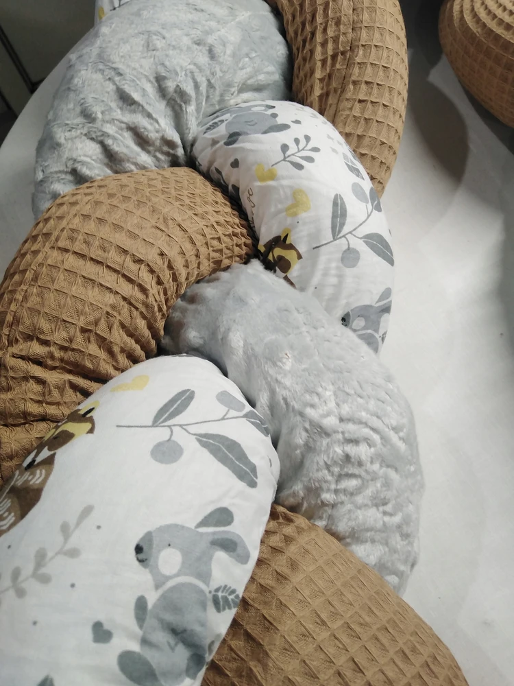 Bez Marki Totsy Baby Ochraniacz do łóżeczka warkocz 200cm 3-rzy struktury materiału