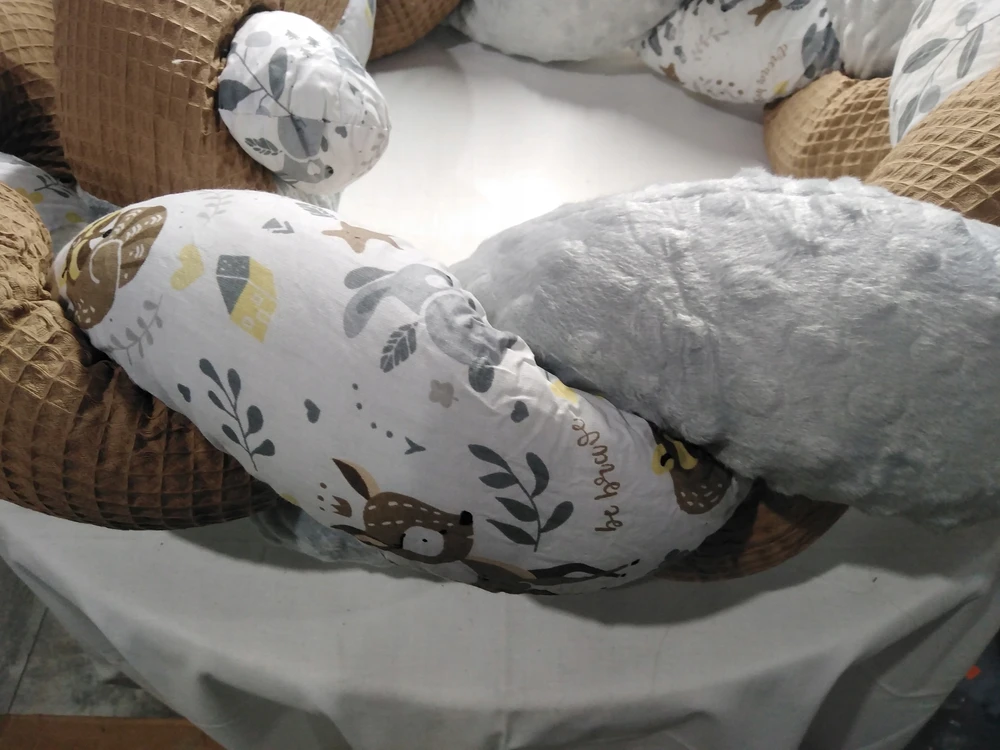 Bez Marki Totsy Baby Ochraniacz do łóżeczka warkocz 200cm 3-rzy struktury materiału