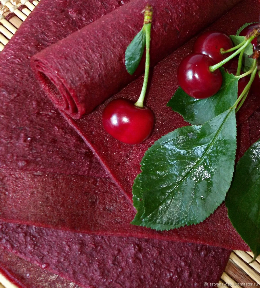 Bez Marki Vyšnių vaisių suktinukai 50g | Be cukraus. Sveikas vaisių užkandis vaikams