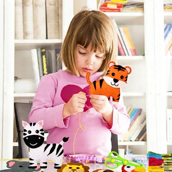 Bez Marki Zoo Felt gyvūnų siuvimo rinkiniai CREATIVE FELT UNICORNS SET