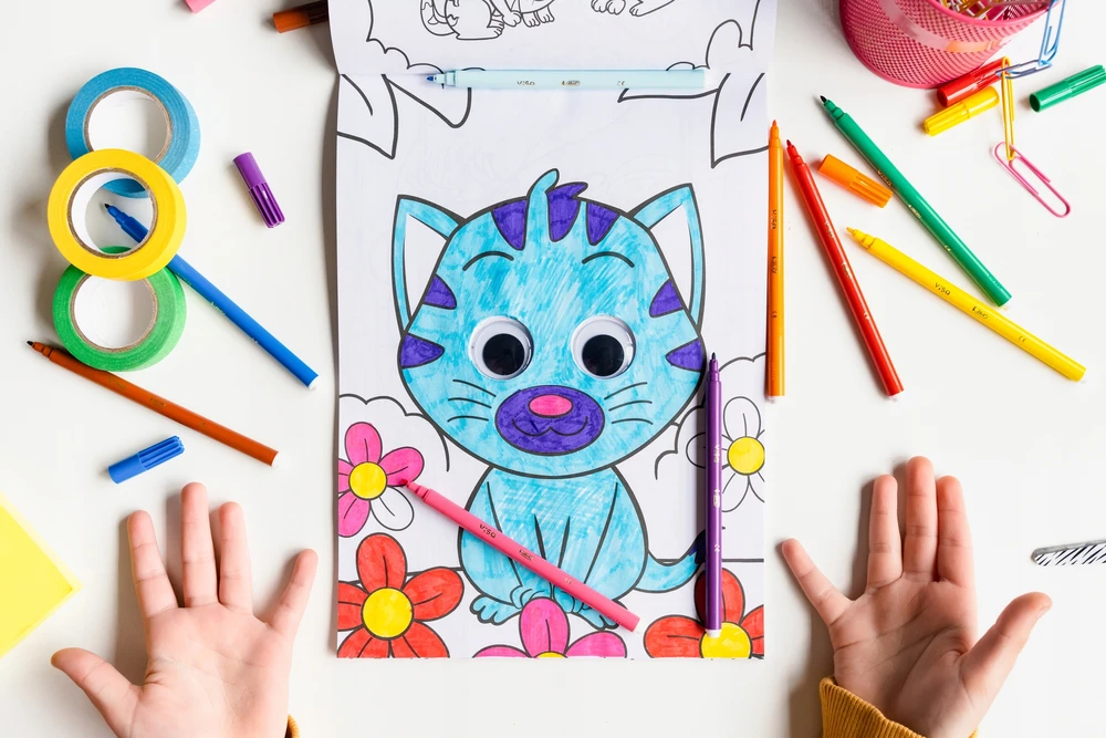 Bic Kids BIC IGLOO Rinkinys KREATYWNY PREZENT DLA DZIECKA KREDKI FLAMASTRY KOLOROWANKI