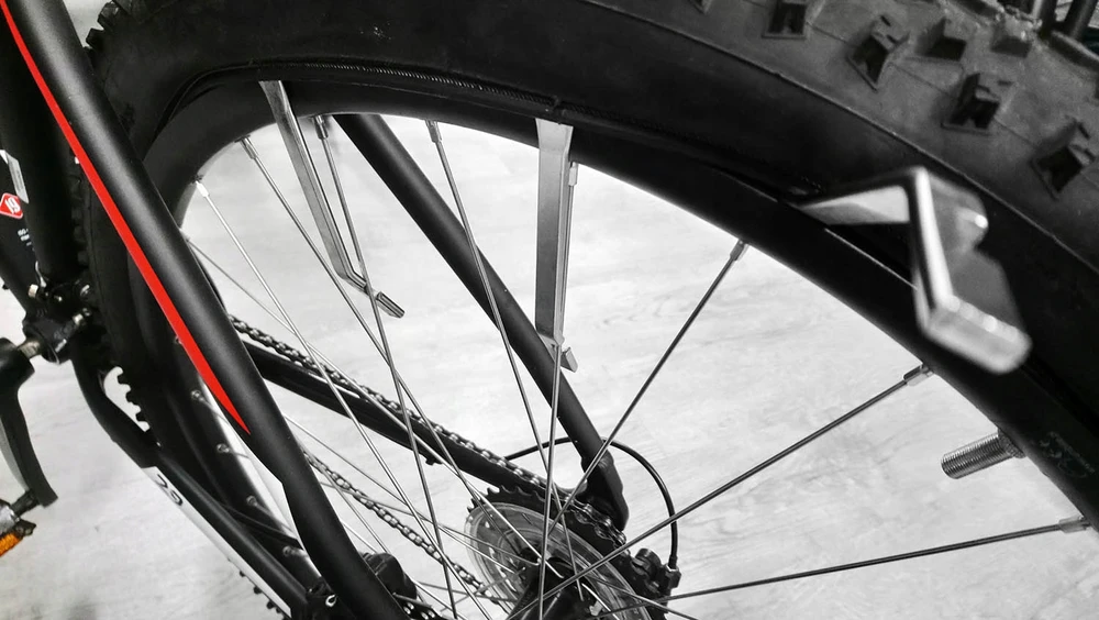 BIKE-HAND YC-313 METALINIS KAUŠAS PADANGŲ IZOLIACIJAI KEITIMAS 3 vnt.