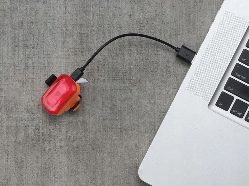 Blackburn Central Blackburn Click USB galinis žibintas 20 liumenų mėlynas (BBN-7074701)