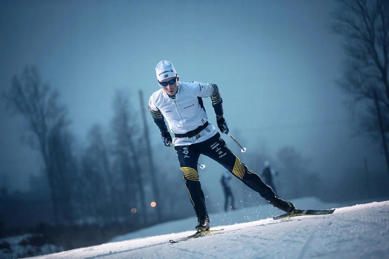 Bliz Motion Metalic Juodas sportiniai akiniai