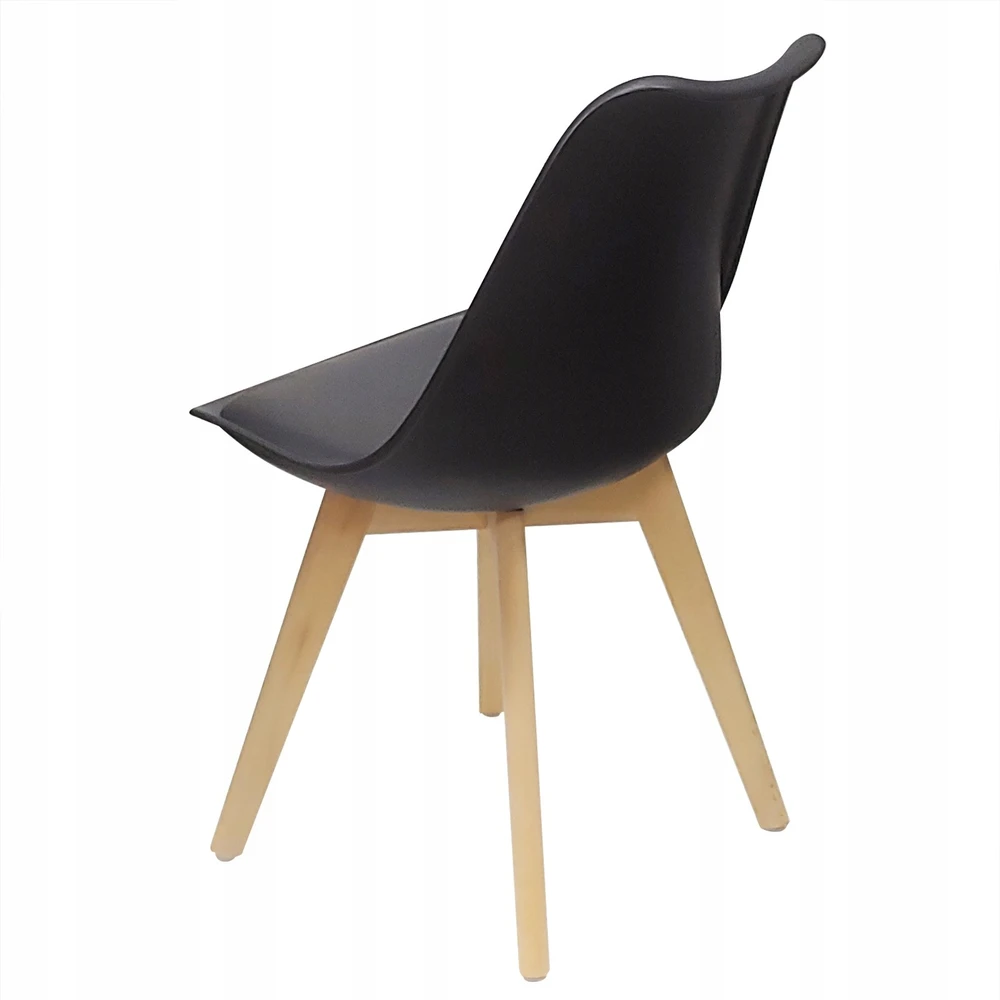 Bm Design 4 NORDEN kėdės, juodos, pagalvėlė, medinė koja