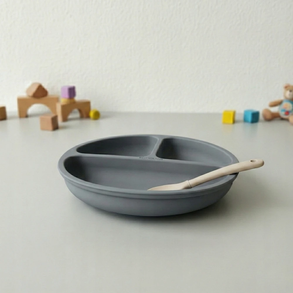 Bocioland Silikoninė 3 skyrių lėkštė su siurbtukais 5903 BL590, tamsiai pilka