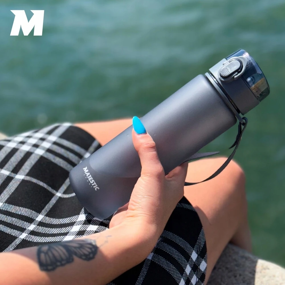 Gertuvė Buteliukas na wodę su nadrukiem imię bidon su imieniem Majestic Sport 560 ml