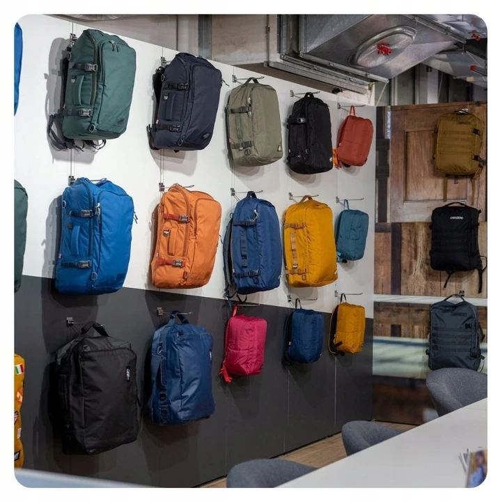 Cabinzero Adv Pro 32l kelioninis kuprinės-rankinės juodas