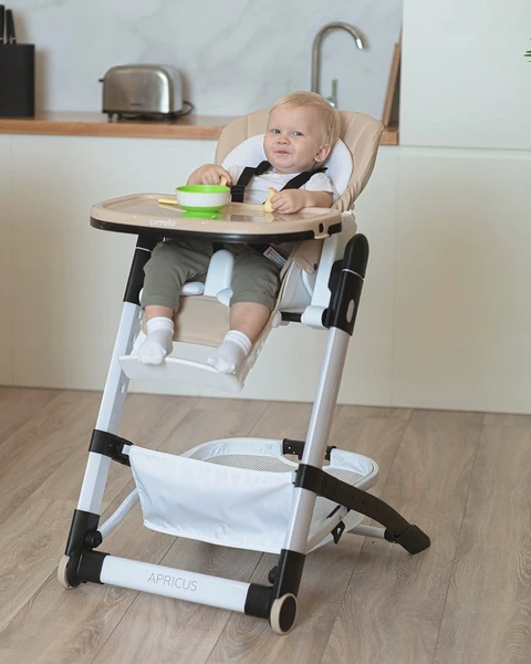 Carrello SUlenkiama MAITINIMO KĖDĖ VAIKŲ SĖDYTEI, REGULIUOJAMAS DĖKLAS, RATAI