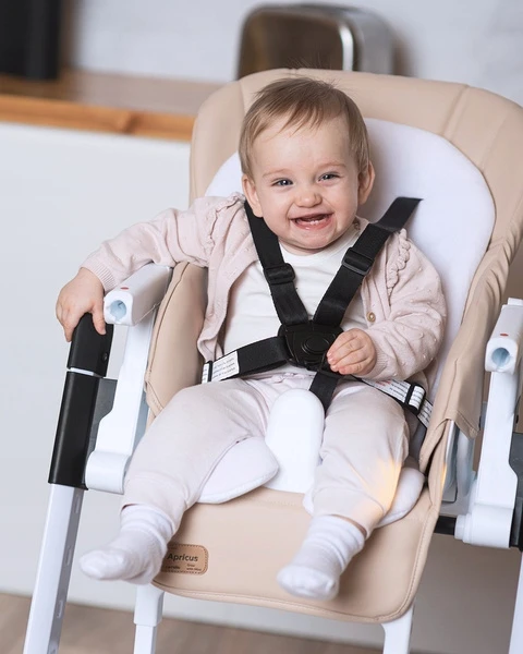Carrello SUlenkiama MAITINIMO KĖDĖ VAIKŲ SĖDYTEI, REGULIUOJAMAS DĖKLAS, RATAI