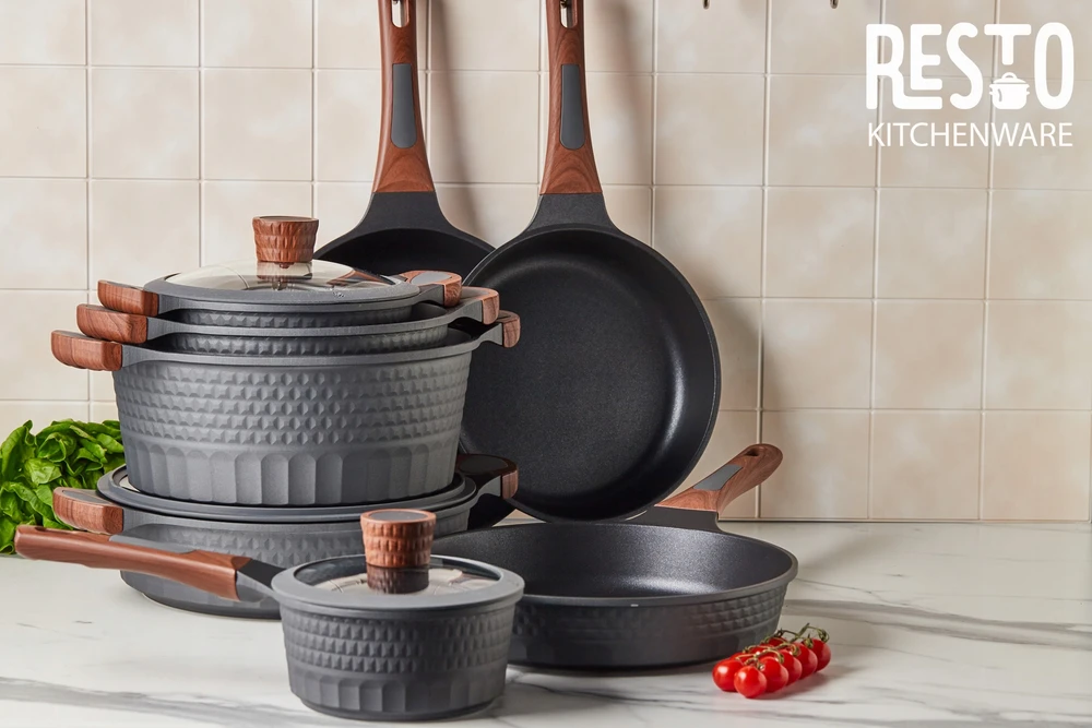 CASSEROLE D20CM 4.6L/93503 RESTO 93503 (4260403579039)
