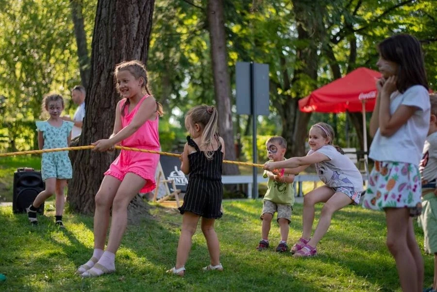 Centrum Akson Animacinė virvė 20 m - geltona, patvari, skirta vaikams