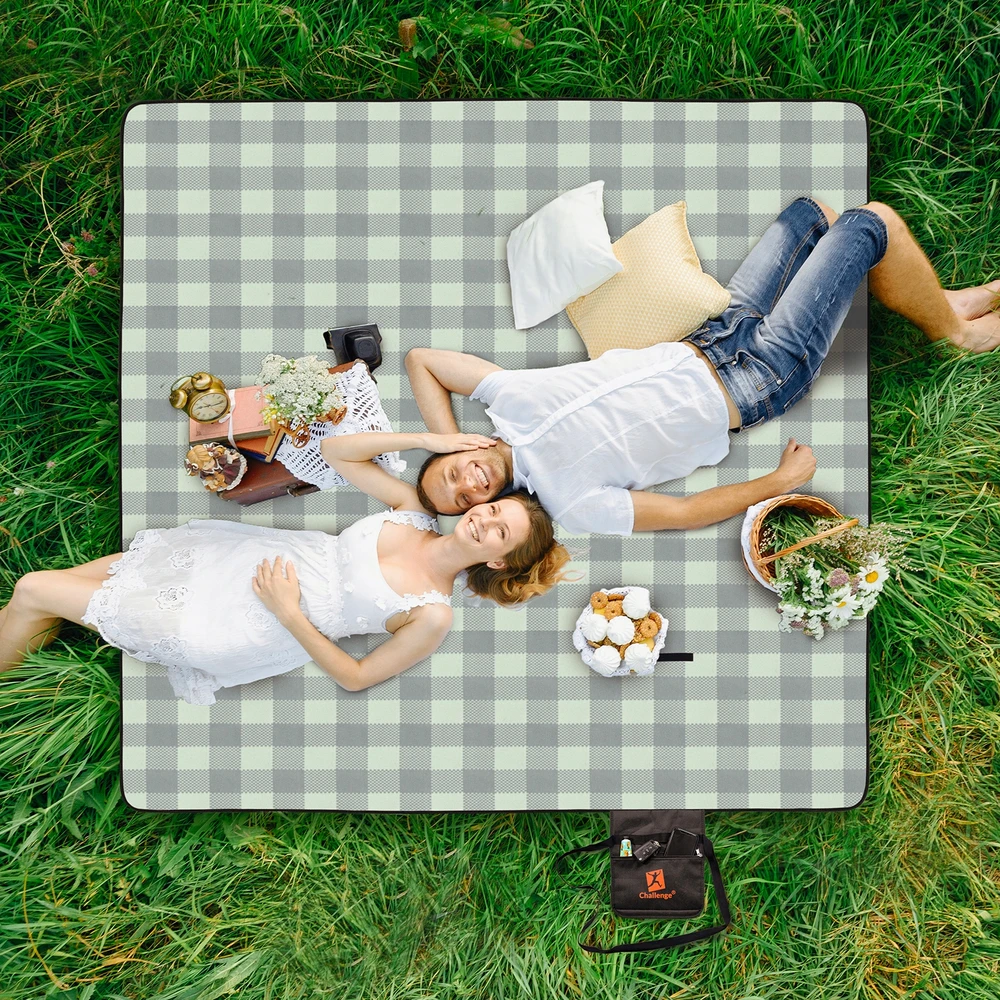 Challenge MAXI BEACH PICNIC ANTKLĖ IZOLIACINIS KILIMAS DIDELIS SU RANKENE XXL 2x2m iššūkis