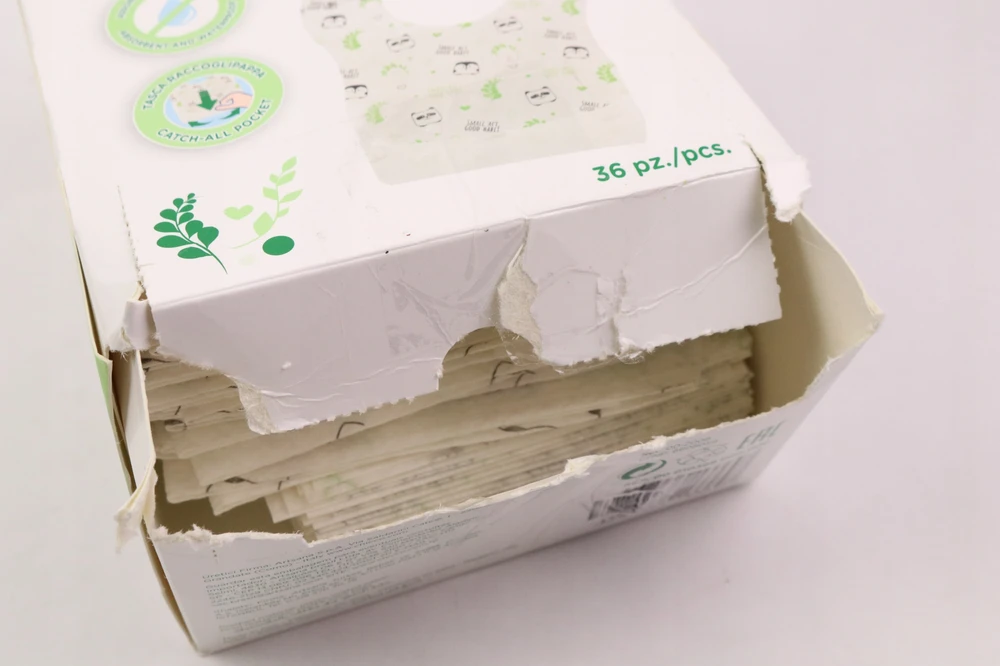 Chicco medžiaginis seilinukas, baltas, 36 vnt. +6 mln