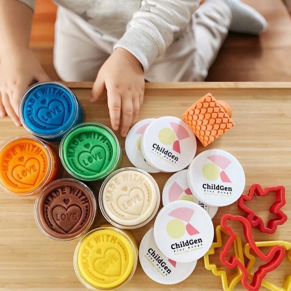 ProGarden Childgen Natūrali plastilino masė indeliuose, blizgučiai, 6 spalvos
