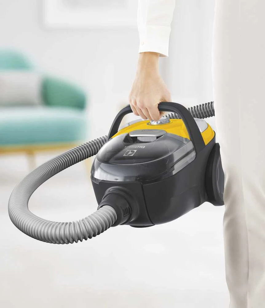 Electrolux CompactGo Cyclonic dulkių siurblys be maišelio, ECGC21-2Y