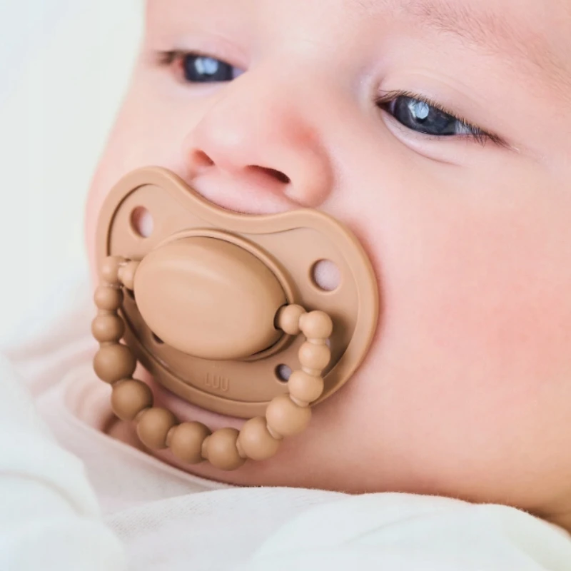 Nuk Čiulptukas Luu Kids Milk Hazelnut, 6+ mėn, 1 vnt.