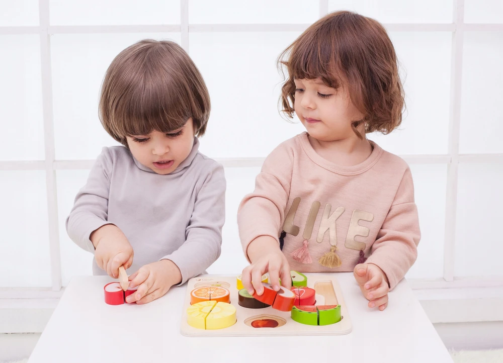 Dėlionė Classic World Vaisių Pjaustymo Rinkinys Montessori 20 vnt.