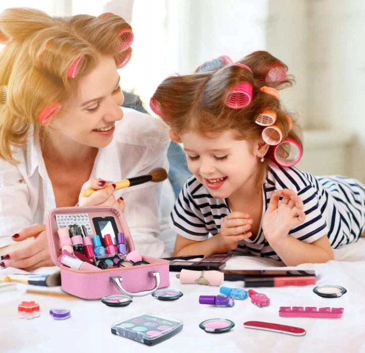 click4TOYS KOSMETIKA VAIKAMS DAŽYTI MIAŽIŲ DĖŽELĖS ŠEŠĖLIAI NAGAI Makiažas