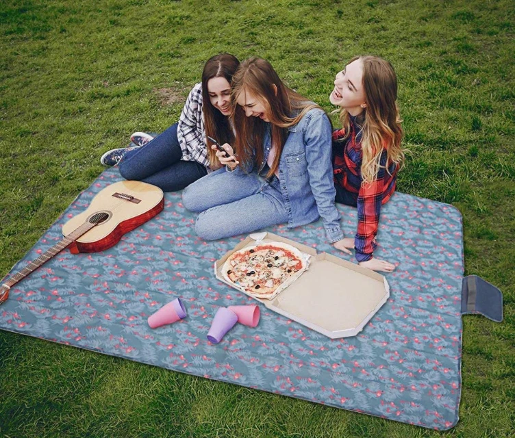 Comfy Moment Paplūdimio pikniko antklodė vandeniui atsparus patogus kilimėlis