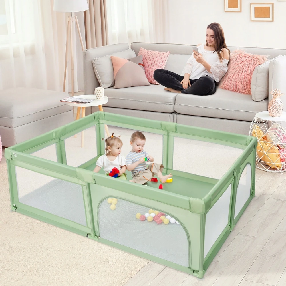 Costway Kojec dla dziecka su 50 kulkami i 2 drzwiami 205x147x68,5 cm žalia