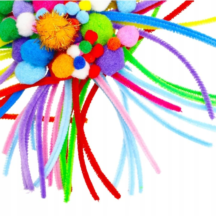 Craft With Fun KŪRYBINIS PLASTIKINIS RINKINYS APYRANKĖMS 2000 vnt