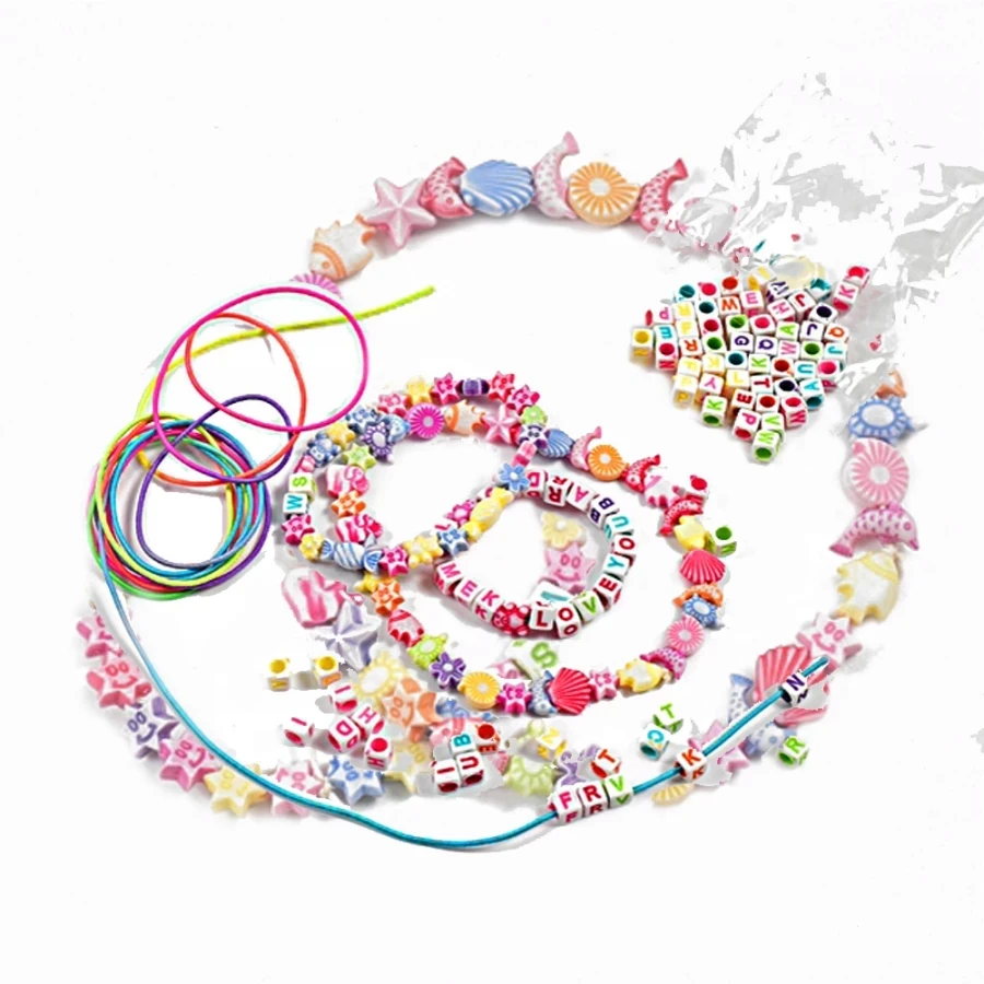 Craft With Fun KŪRYBINIS PLASTIKINIS RINKINYS APYRANKĖMS 2000 vnt