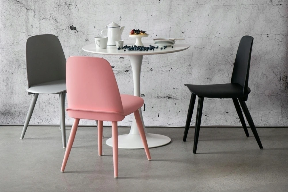 D2.Design Rožinė Rosse kėdė