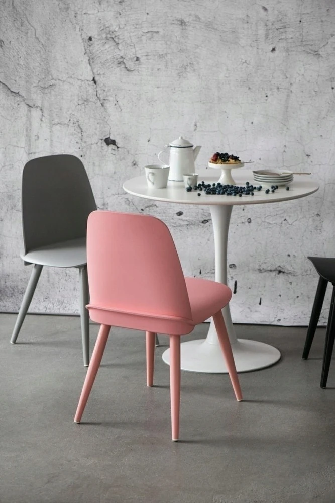 D2.Design Rožinė Rosse kėdė