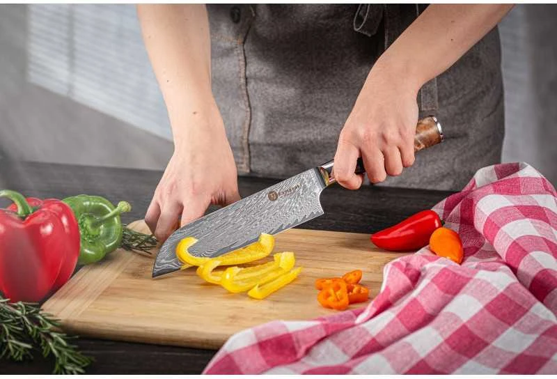 Damasko plieno peilis Kamazaki Santoku KZI102KN, 18 cm