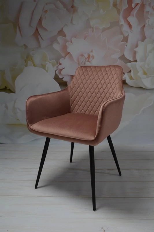 Dankor Design Lisbon fotelis, purvinas rožinis aksomas, juodos kojos