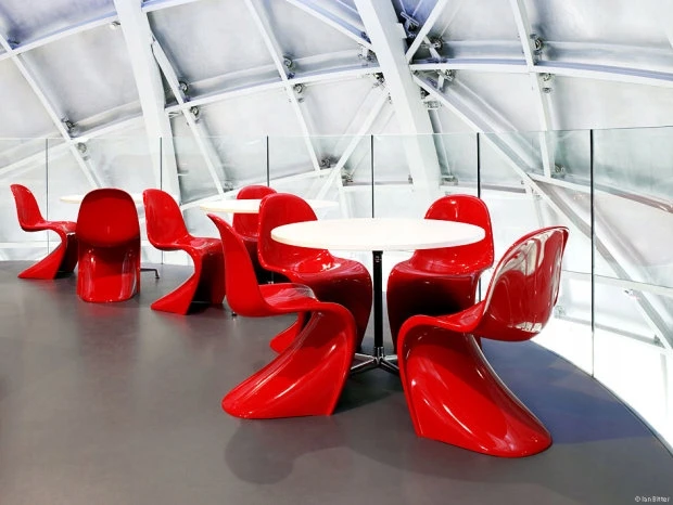 Dankor Design Panton kėdė, juoda GLOSS