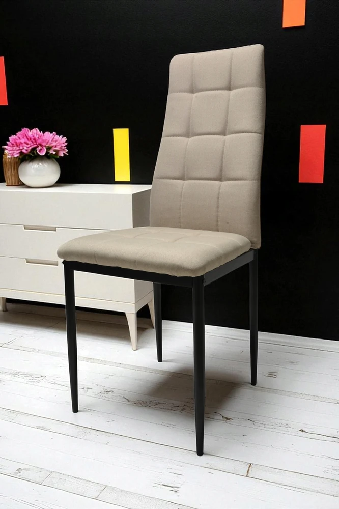 Dankor Design Solden KĖDĖ, apmušta smėlio spalvos audiniu, dygsniuota, virtuvės HIT