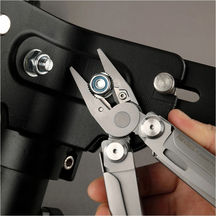 Daugiafunkcinis įrankis Nextool NE0104 16 in 1 sidabrinis