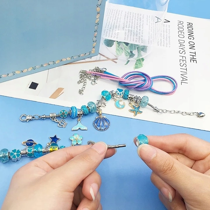 Daza Kids DIDELIS RINKINYS XXL CHARMS KAROLIAI DĖŽUTĖ APYRANKĖS KORJALAI VAIKAMS