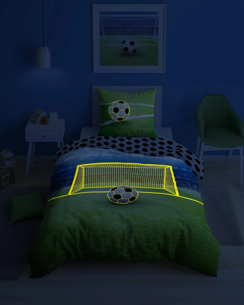 Detexpol ŠVYTI TAMSIOJE PATALĖJE 140 x 200 FUTBOLIS FUTBOLO ĮVARTOS LAUKAS