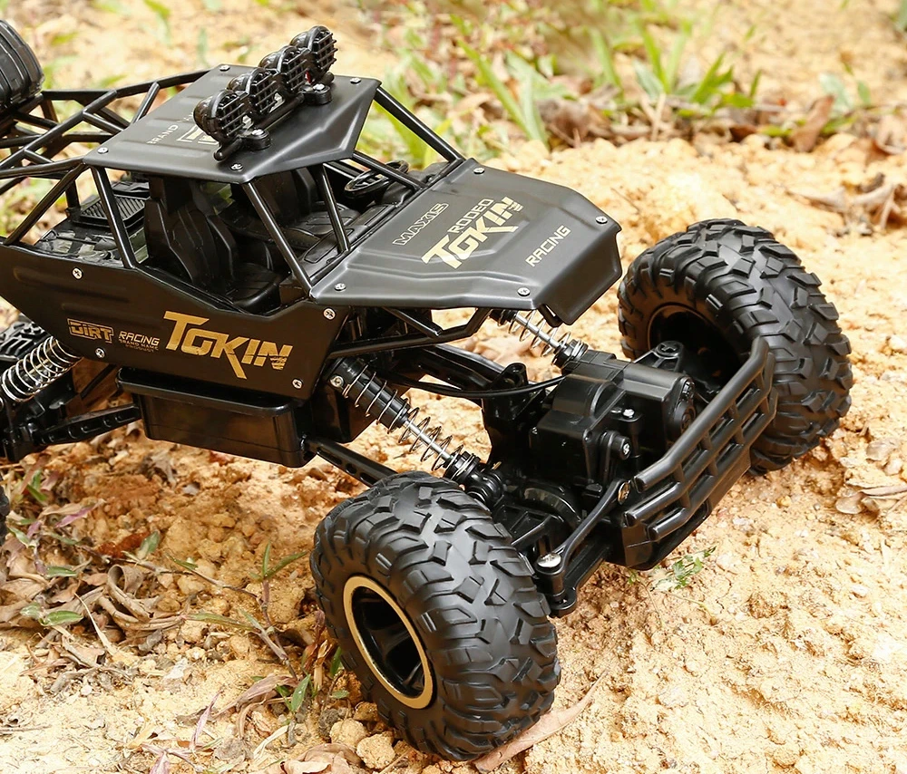 DIDELIS BEKELIŲ RC AUTOMOBILIŲ MONSTRAS 4x4 METAL LED LED