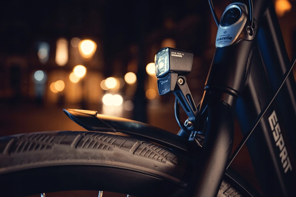 Dinaminiu priekiniu žibintu AXA Nxt 30 - Juodas - Matyti - Kelių dviračiui