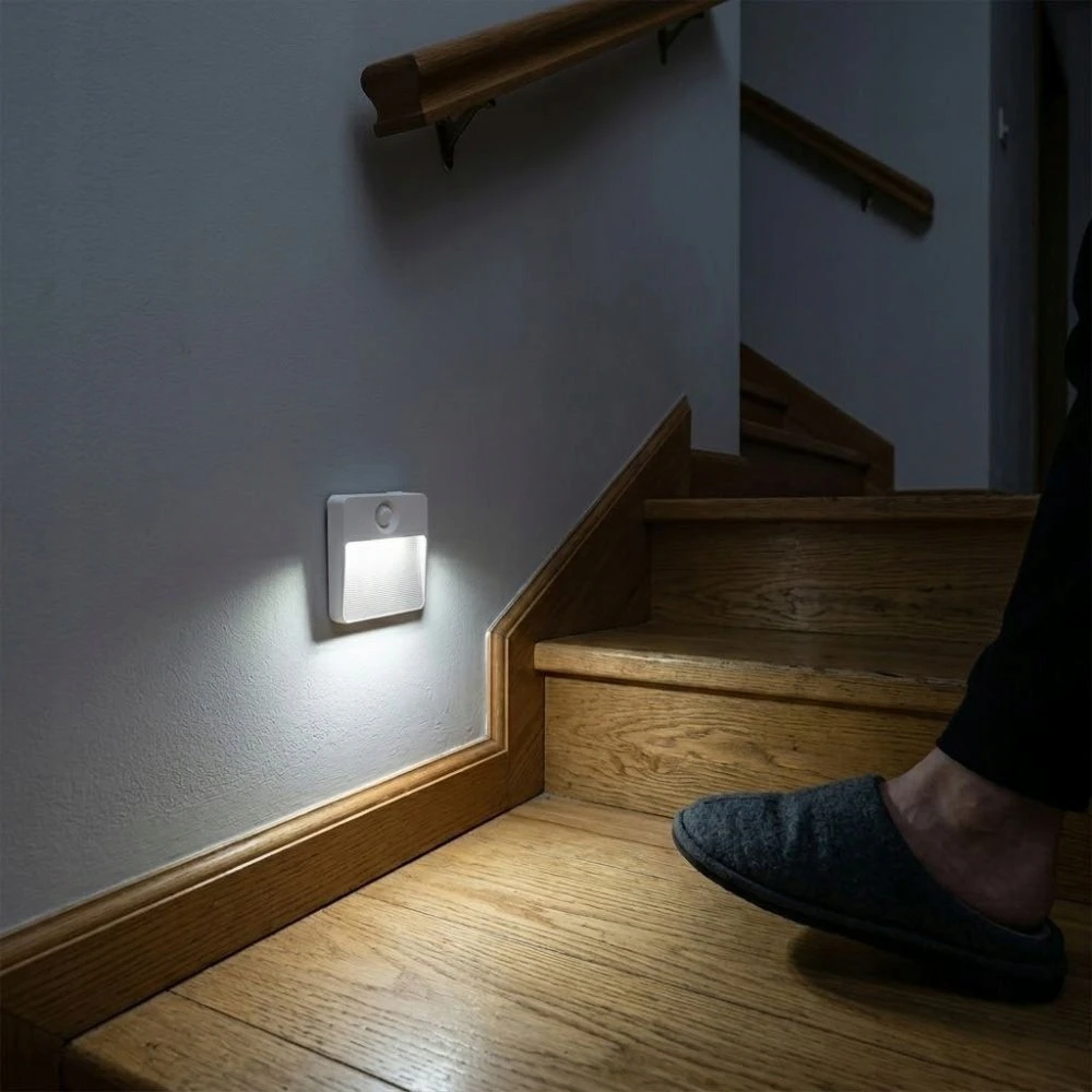Dioled Lampka nocna LED USB 30lm CCT czujnik ruchu i zmierzchu ściemnialna