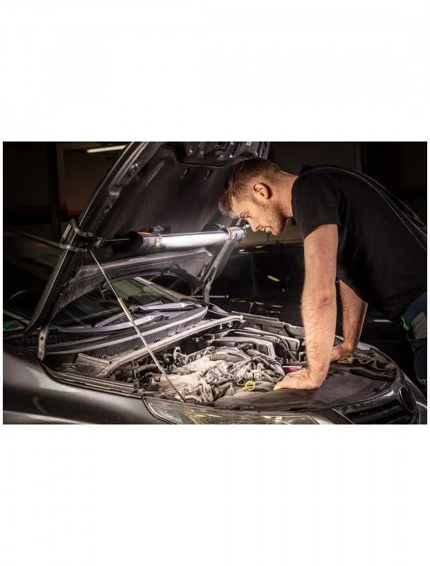 Neo Tools Dirbtuvių lempa NEO 130-200cm Akumuliatorinė